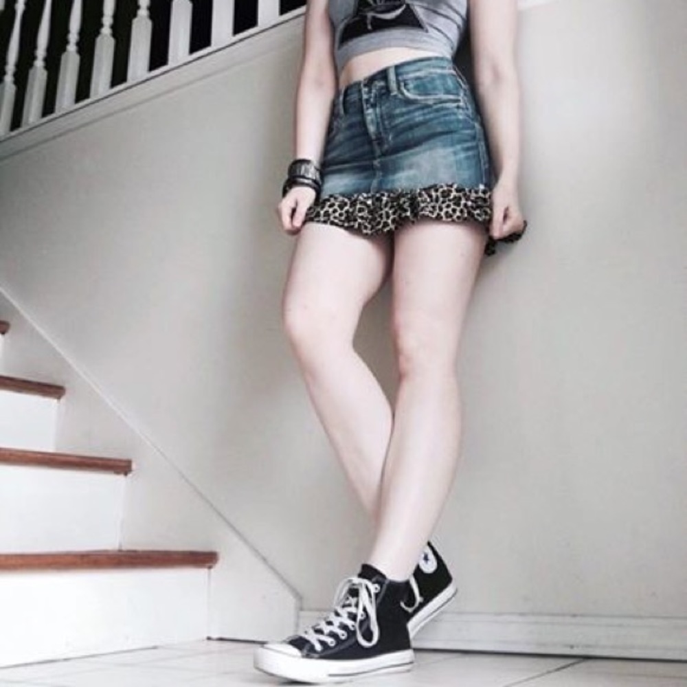 Size 2/26 OOAK repurposed A&F jean skirt - Picture 6 of 7